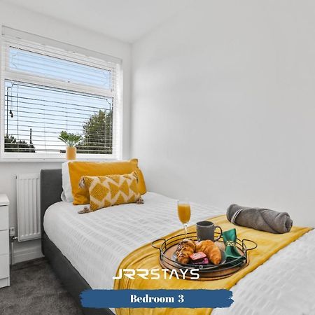 Wolverhampton - Amazing 3 Bedroom, Sleeps 6, Wi-Fi - Jrr Stays Exterior foto