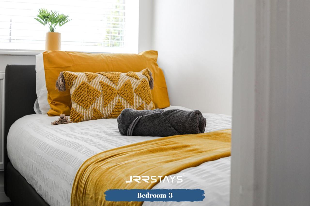 Wolverhampton - Amazing 3 Bedroom, Sleeps 6, Wi-Fi - Jrr Stays Exterior foto